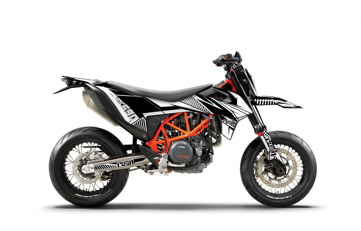 KTM SMCR 690 Dekor Blacked Out - Schwarz Weiss - Rushracing - Sideview